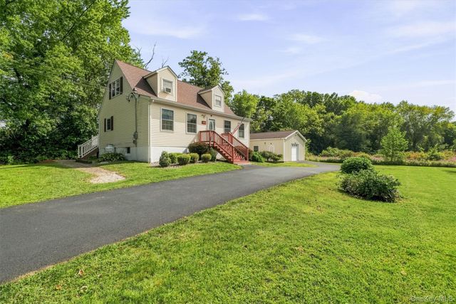 11 St Andrews Road, Walden, NY 12586