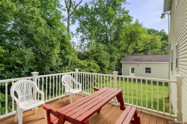 11 St Andrews Road, Walden, NY 12586