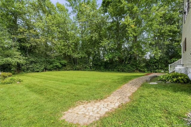 11 St Andrews Road, Walden, NY 12586