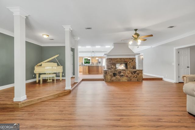 1010 Little River Way, Alpharetta, GA 30004
