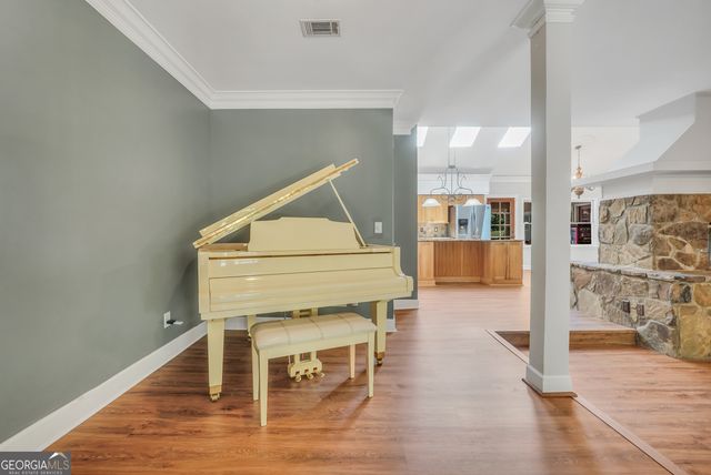 1010 Little River Way, Alpharetta, GA 30004