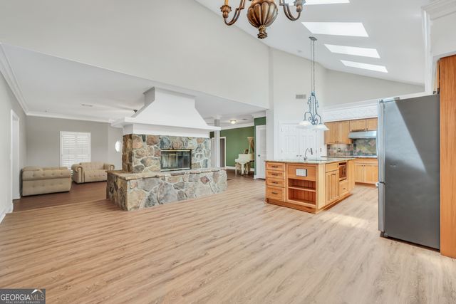 1010 Little River Way, Alpharetta, GA 30004