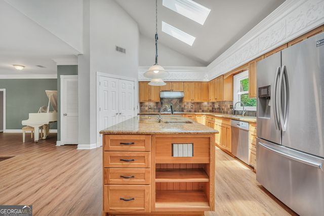 1010 Little River Way, Alpharetta, GA 30004
