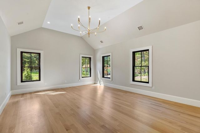 957 South Street, Needham, MA 02492