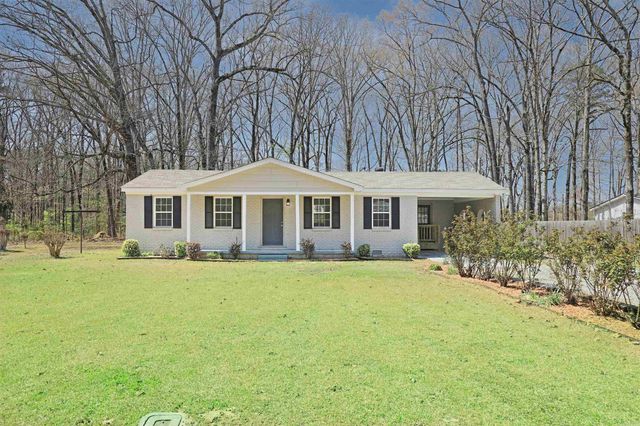 1100 Blue Acres, White Hall, AR 71602