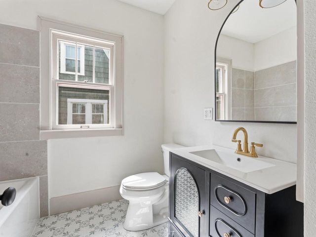 904 Bell AVENUE, Sheboygan, WI 53083