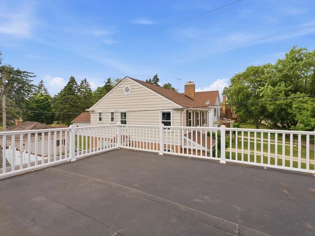 904 Bell AVENUE, Sheboygan, WI 53083