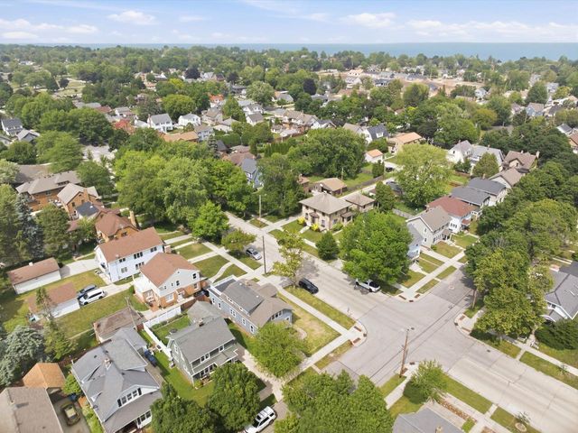 904 Bell AVENUE, Sheboygan, WI 53083