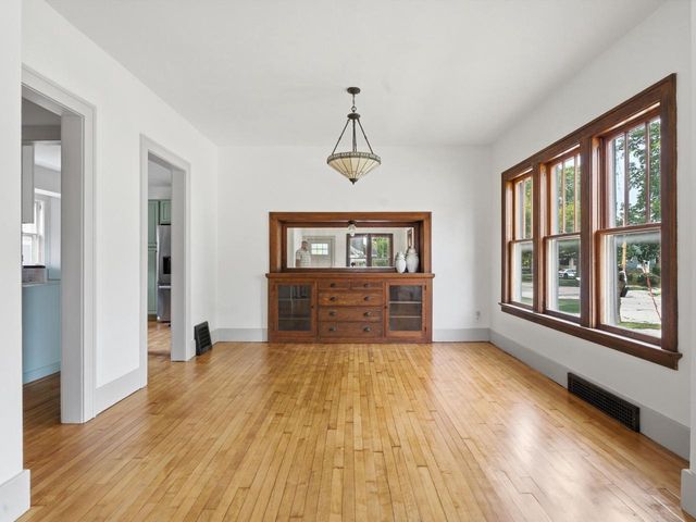 904 Bell AVENUE, Sheboygan, WI 53083