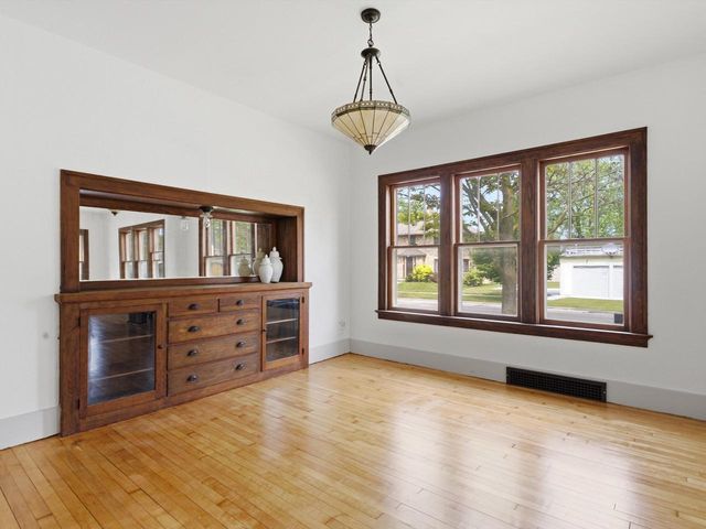 904 Bell AVENUE, Sheboygan, WI 53083