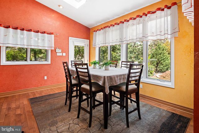 855 DOLINGTON RD, Newtown, PA 18940