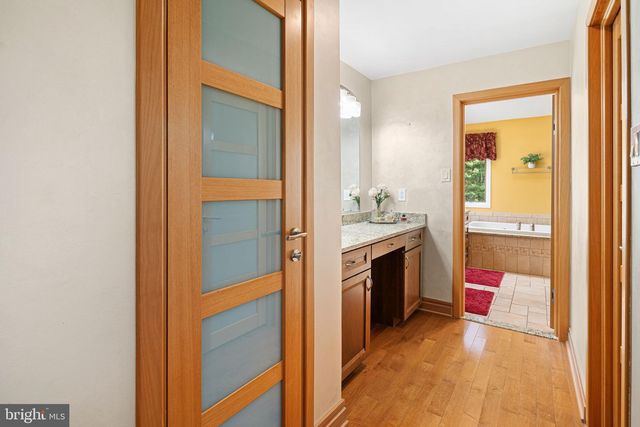 855 DOLINGTON RD, Newtown, PA 18940
