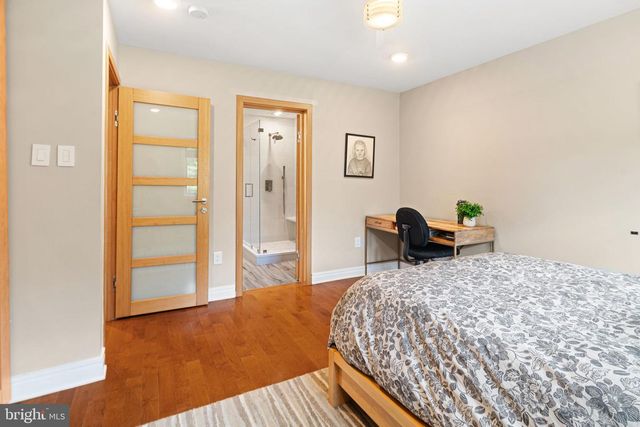 855 DOLINGTON RD, Newtown, PA 18940