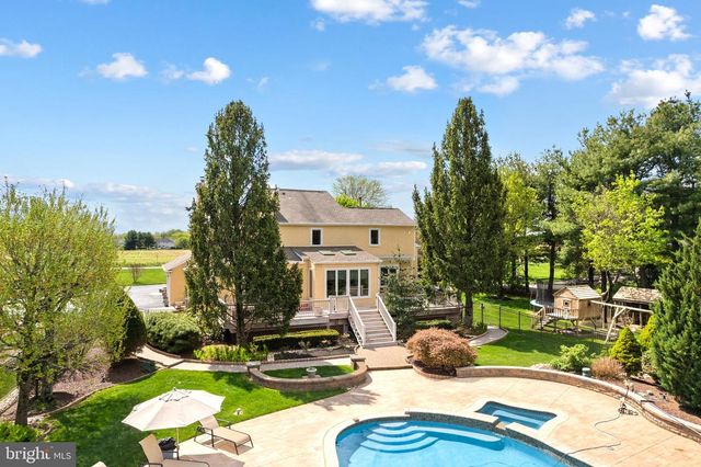 855 DOLINGTON RD, Newtown, PA 18940