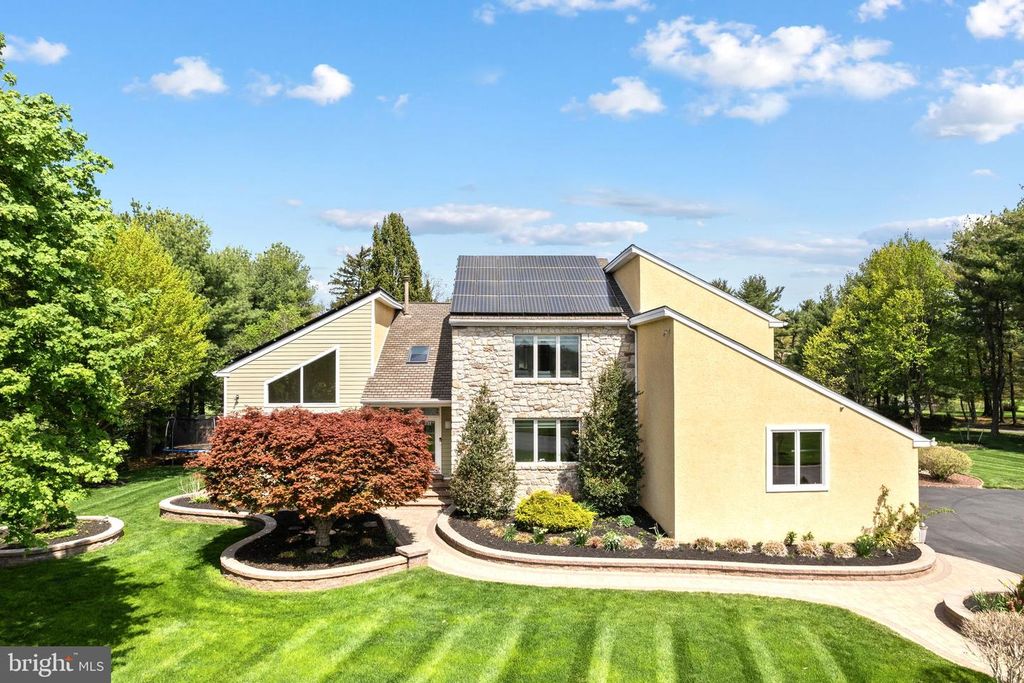 855 DOLINGTON RD, Newtown, PA 18940