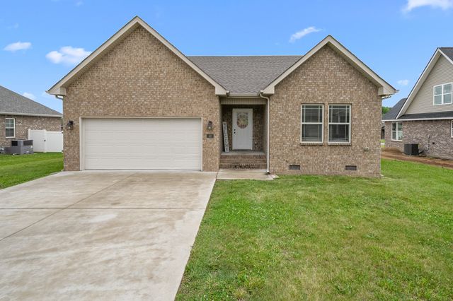40 Daffodil Dr, Tullahoma, TN 37388