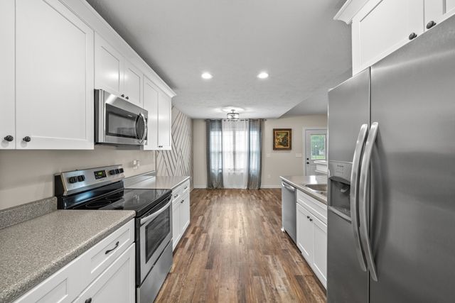 40 Daffodil Dr, Tullahoma, TN 37388