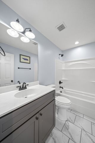 40 Daffodil Dr, Tullahoma, TN 37388