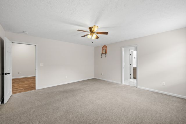 40 Daffodil Dr, Tullahoma, TN 37388