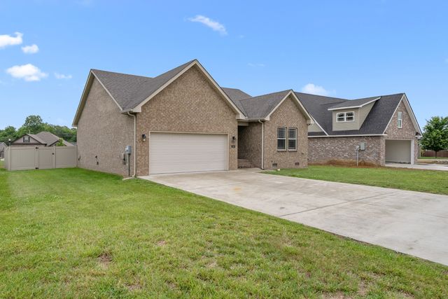 40 Daffodil Dr, Tullahoma, TN 37388