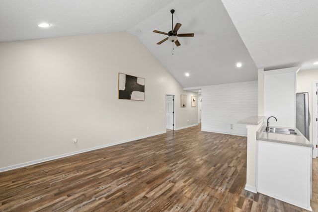 40 Daffodil Dr, Tullahoma, TN 37388