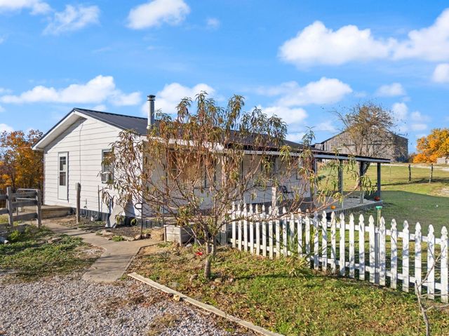 4129 Betty Gap Ridge Road, Denniston, KY 40316