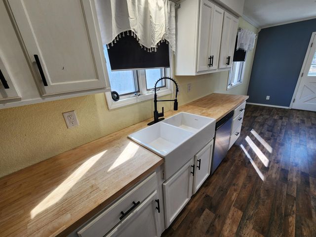 1000 Hickory Street, Cassville, MO 65625