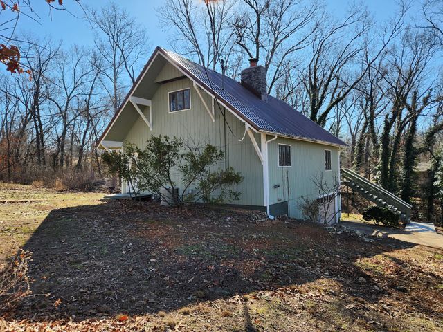 1000 Hickory Street, Cassville, MO 65625