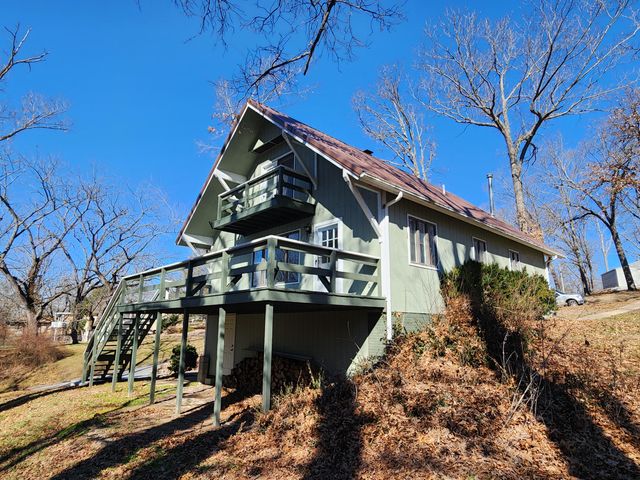 1000 Hickory Street, Cassville, MO 65625