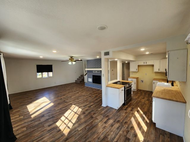 1000 Hickory Street, Cassville, MO 65625