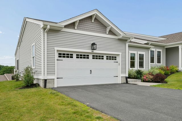 44 Logans Run 44, Millbury, MA 01527
