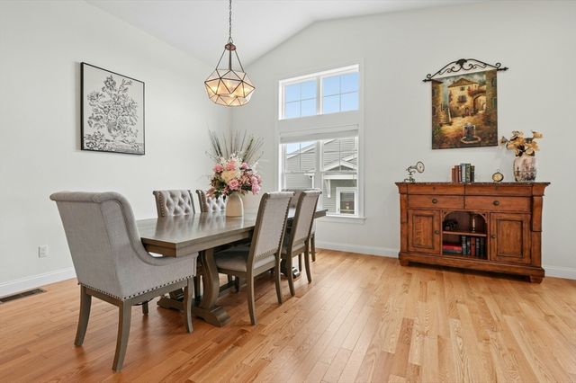 44 Logans Run 44, Millbury, MA 01527