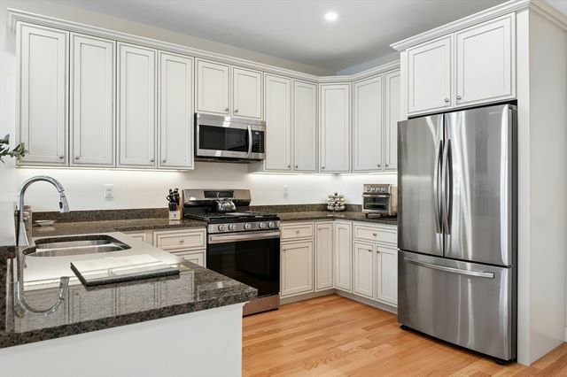 44 Logans Run 44, Millbury, MA 01527
