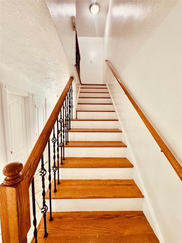 11306 Lovebird Lane, Houston, TX 77067