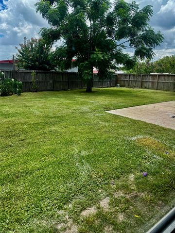 11306 Lovebird Lane, Houston, TX 77067