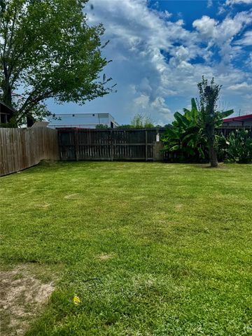 11306 Lovebird Lane, Houston, TX 77067