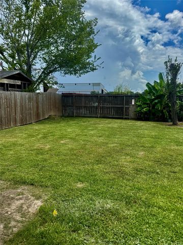 11306 Lovebird Lane, Houston, TX 77067