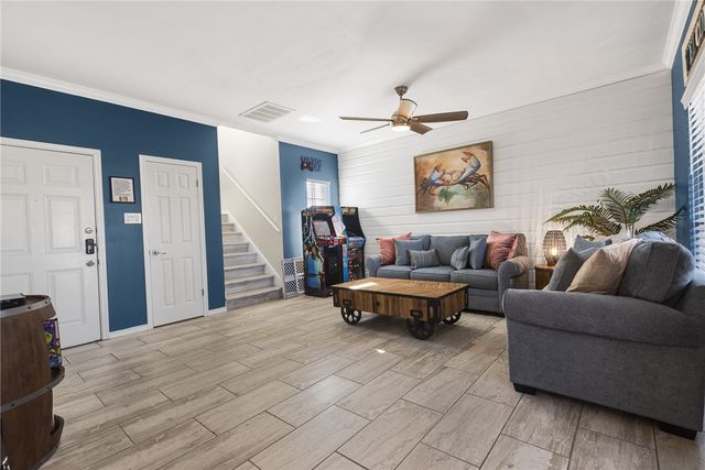15637 Cruiser St B, Corpus Christi, TX 78418