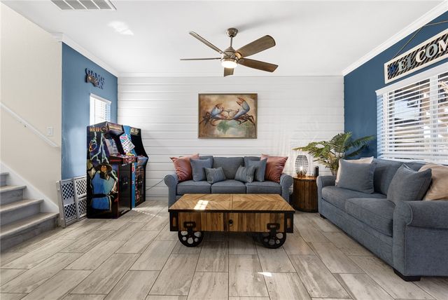 15637 Cruiser St B, Corpus Christi, TX 78418