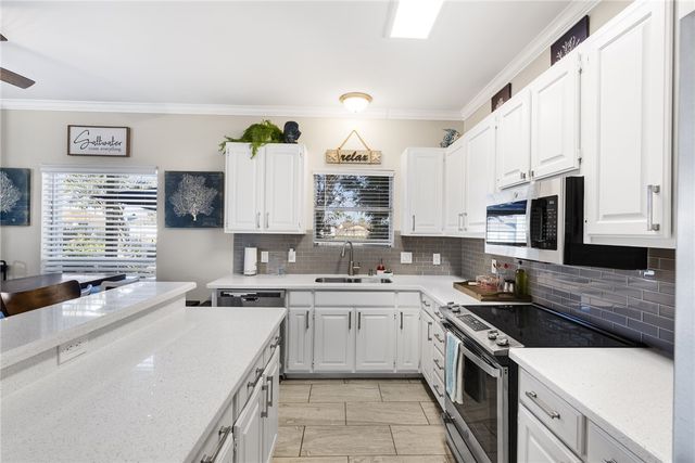 15637 Cruiser St B, Corpus Christi, TX 78418