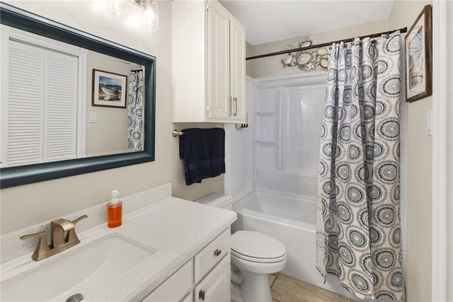 15637 Cruiser St B, Corpus Christi, TX 78418