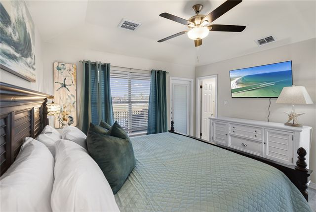 15637 Cruiser St B, Corpus Christi, TX 78418
