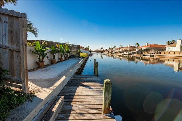 15637 Cruiser St B, Corpus Christi, TX 78418