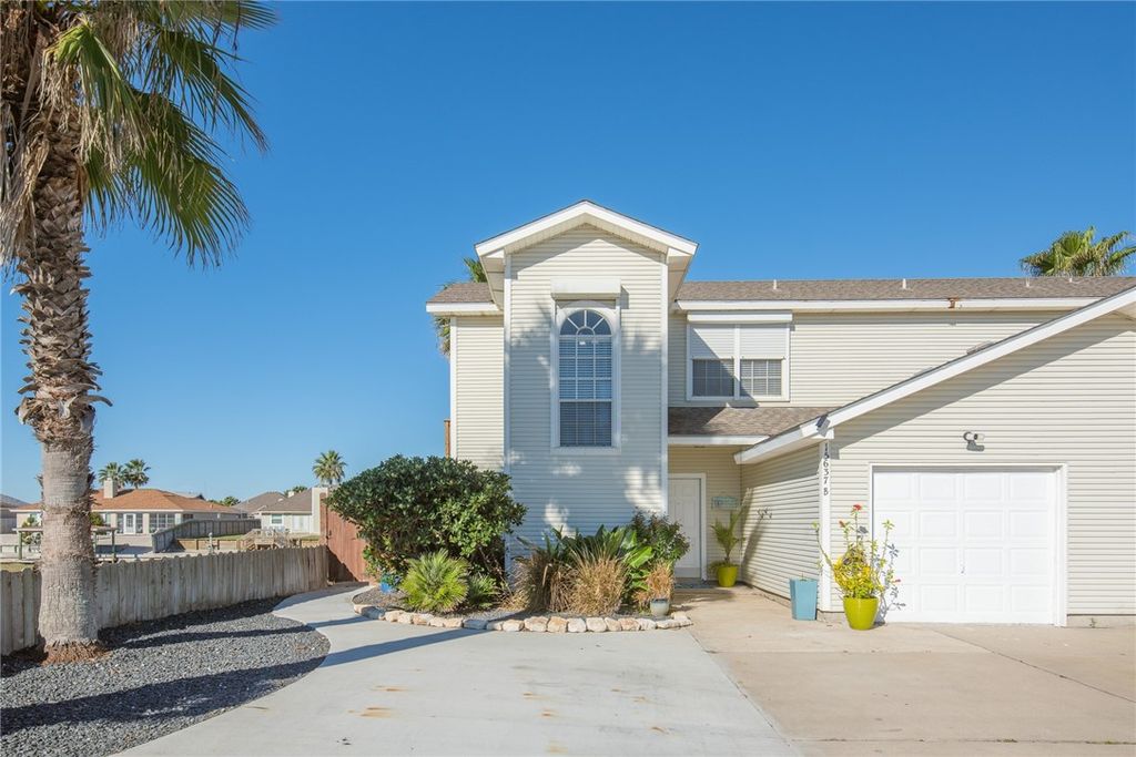 15637 Cruiser St B, Corpus Christi, TX 78418 — photo 3
