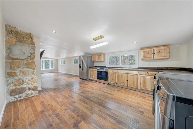 1203 Bottom Creek LN, Bent Mountain, VA 24059