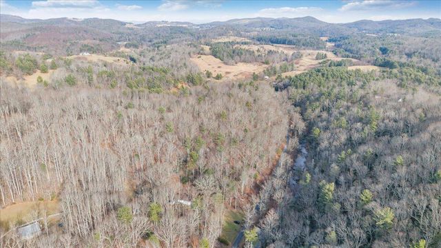 1203 Bottom Creek LN, Bent Mountain, VA 24059