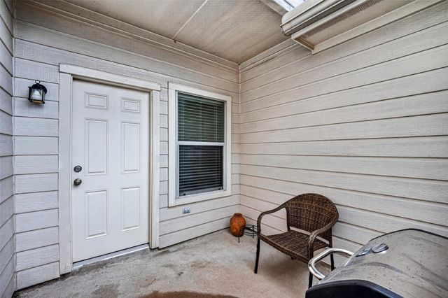 1911 Kemah Village Drive, Kemah, TX 77565