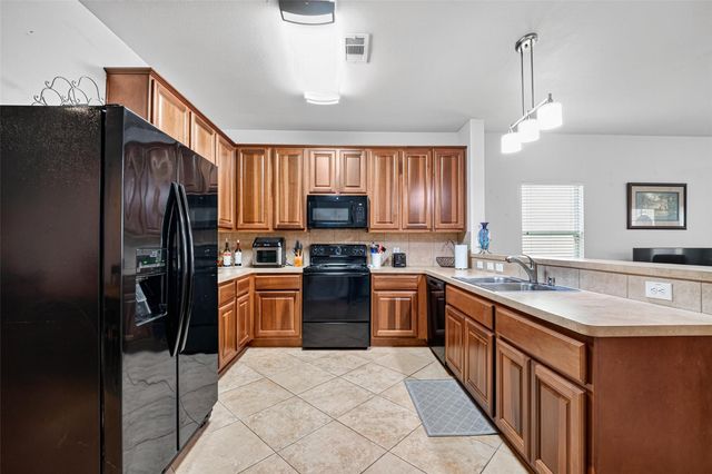 1911 Kemah Village Drive, Kemah, TX 77565