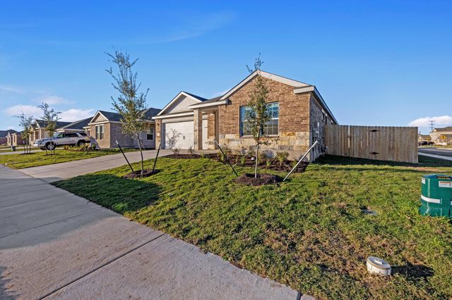 209 Donnington DR, Hutto, TX 78634