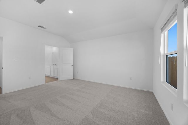 209 Donnington DR, Hutto, TX 78634